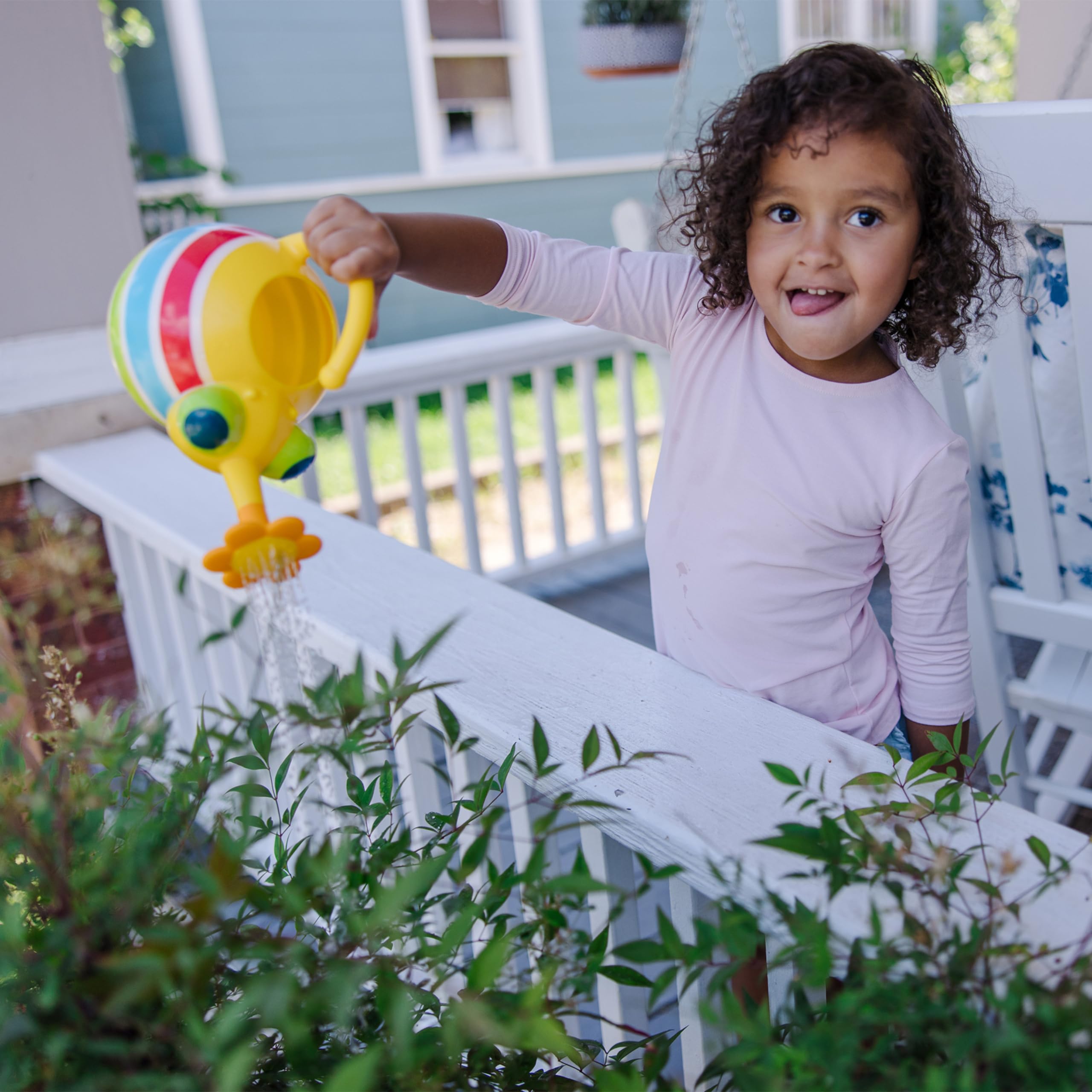 Melissa & Doug Sunny Patch Giddy Buggy Watering Can for Kids